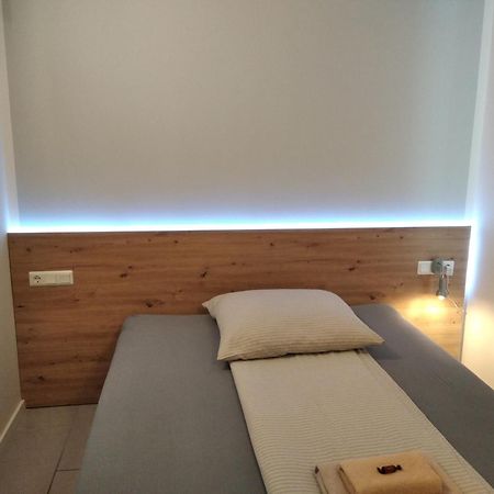 Sroom 118 And 119 In Center Reutlingen Exterior photo