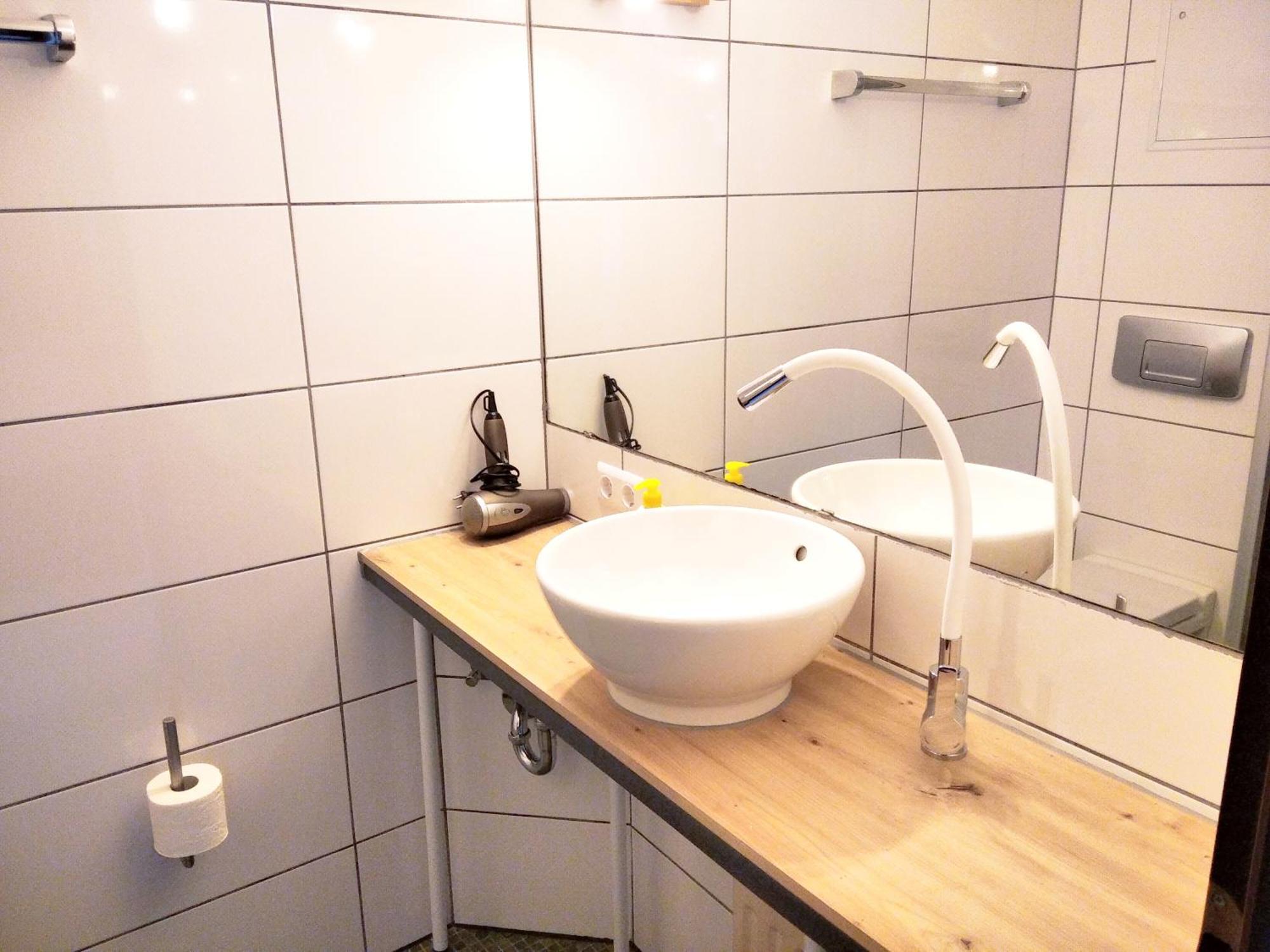 Sroom 118 And 119 In Center Reutlingen Exterior photo